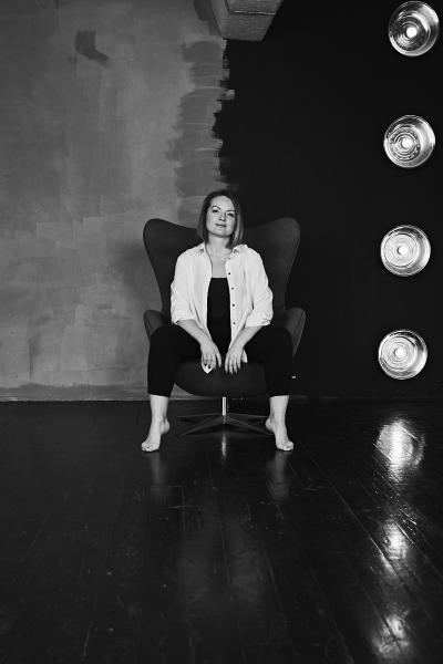 Бизнес портрет фотографа. Герой съемок Анастасия. 