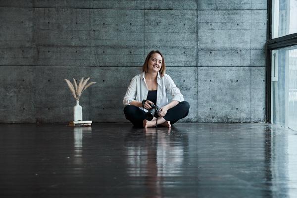 Бизнес портрет фотографа. Герой съемок Анастасия. 