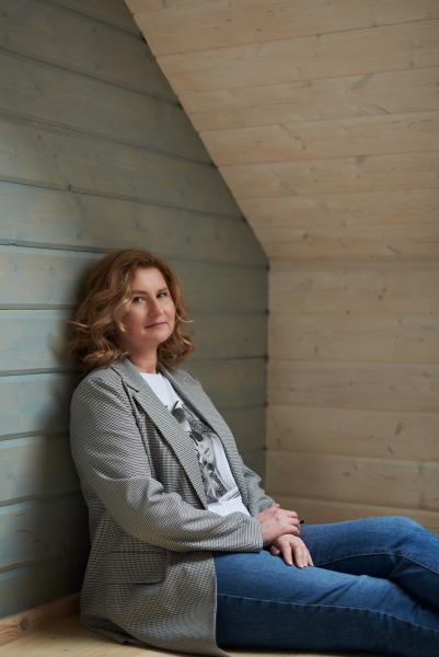 Съемка для рекламы, сайта. Герой съемок для бухгалтера, аудитора Людмилы