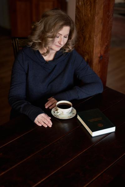 Съемка для рекламы, сайта. Герой съемок для бухгалтера, аудитора Людмилы